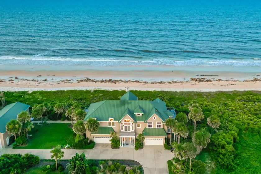 Beachfront Estate | Sleeps 14 | Panoramic Views - Image 1