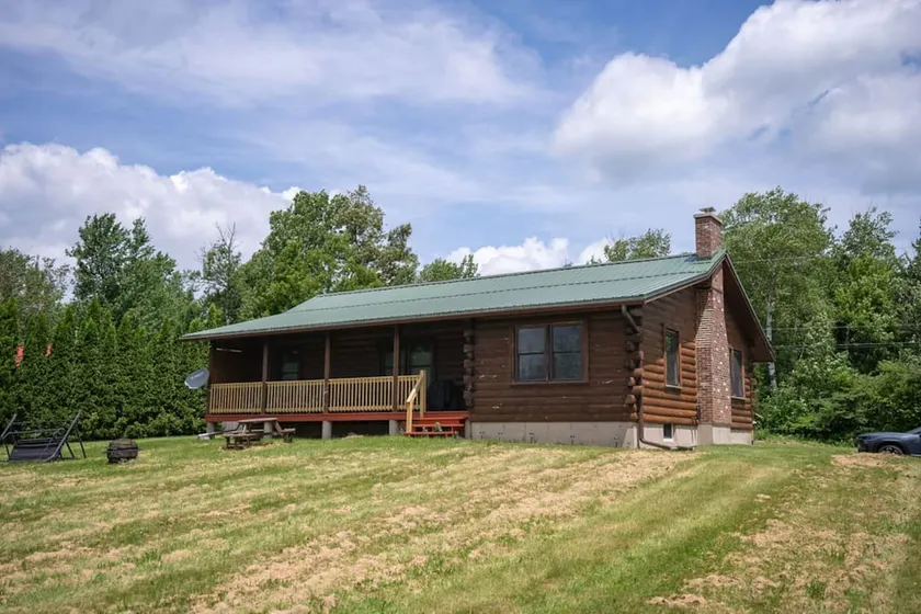 Jay Cloud Cabin - Cozy Retreat by Jay Peak Resort - Image 1