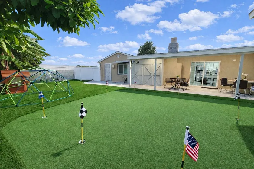 Disneyland Lux Villa 6BR/4BA, Mini Golf & Arcade - Image 1
