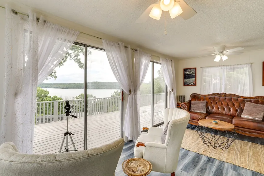 Norfork Lake Views: Home w/ Deck in Henderson - Image 1