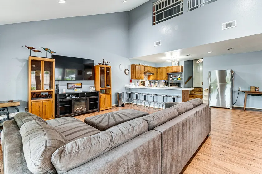 Steps to Marina: Coldspring Retreat w/ Lake View - Image 1