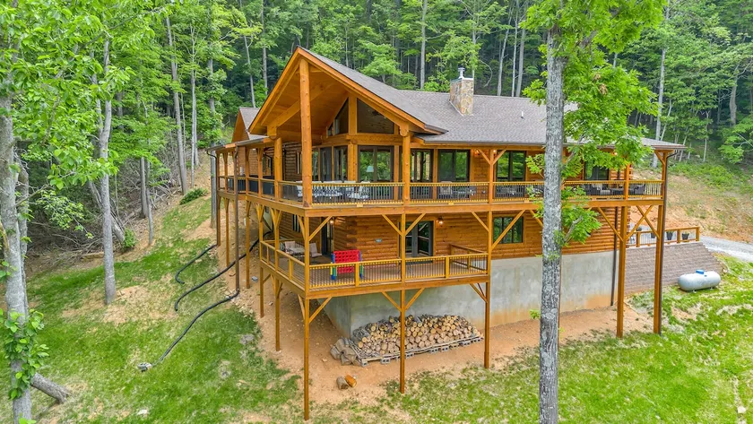 Mountain Dreams - West Jefferson - Image 1