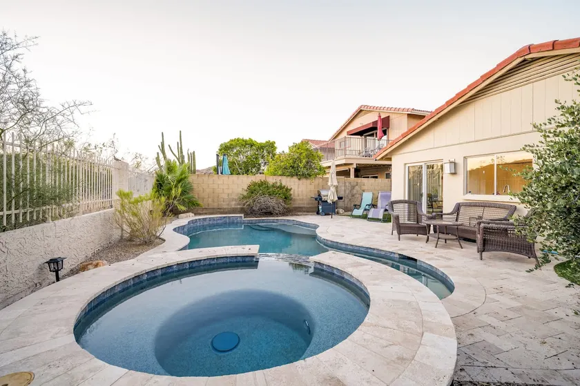 Desert View Home Pool & Hot Tub - Image 1