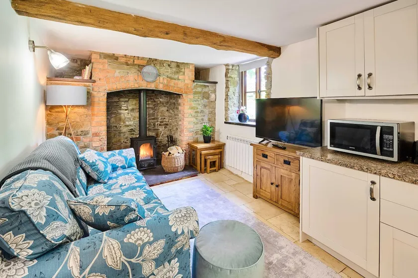 Host & Stay - Dipple Farm Cottage - Image 1