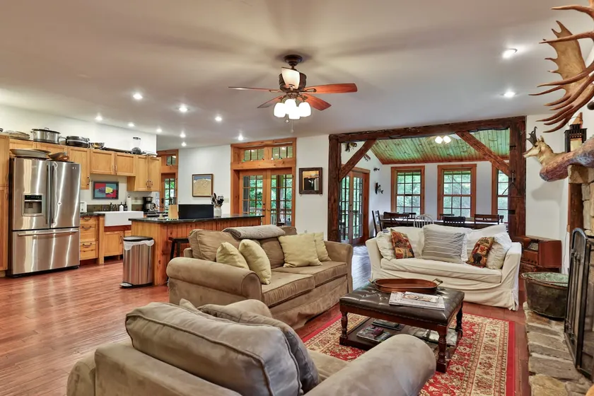 Bear Foot Lodge | 4BR/4BA by Killington Ski Resort - Image 1