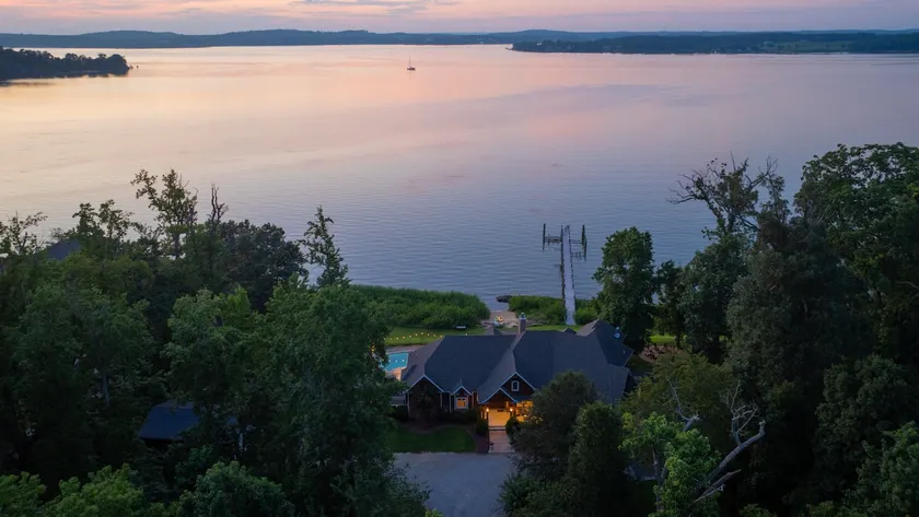 Veazey Cove Wellness Retreat- Pool, sauna, hot tub - Image 1