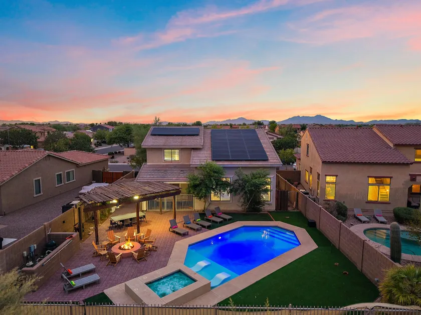 Dream And Drift Luxe Pool Spa Pool Table Firepit Paradise - Image 1