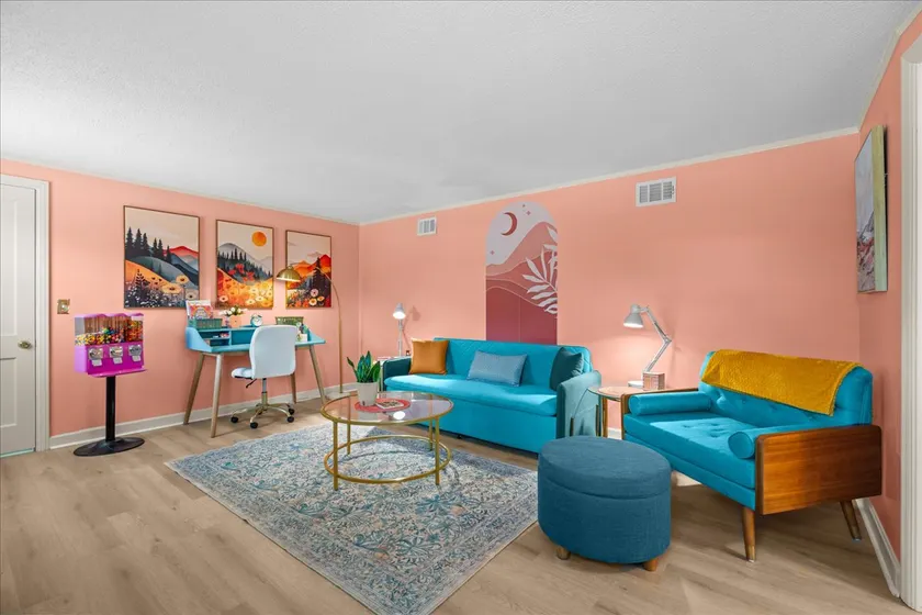 Cute 1BR apt w/Pond views and Pickleball next door - Image 1