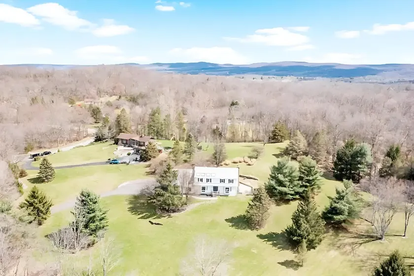 Huge 4BR Family Escape • Hot Tub & Game Room - Image 1