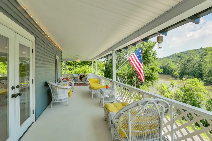 River Views & Boat Launch Access: Huntingdon Home - Image 1