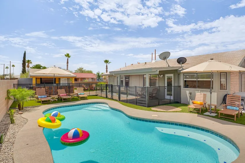 6 Mi to Dtwn: Tucson Gem w/ Outdoor Oasis! - Image 1