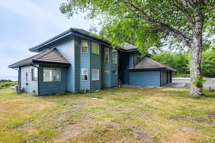 3-acre Property: Beachfront Home in Smith River! - Image 1