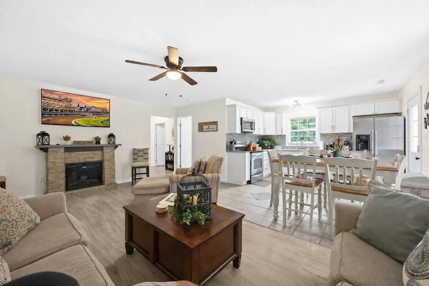 Relaxing Rough River Lake retreat w/ spacious yard - Image 1