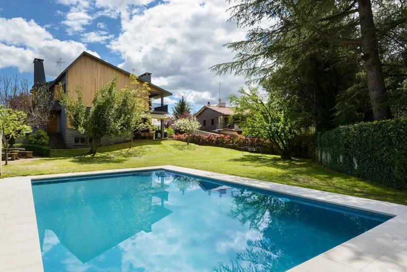 Villa Cinco Vistas Jaca - Image 1