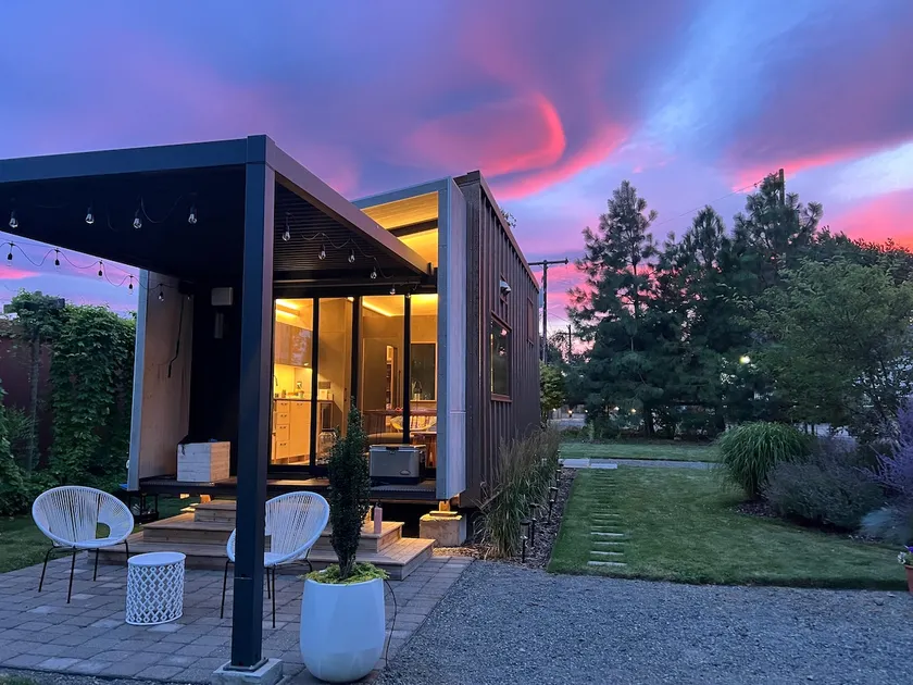 Stay on the Square, Modern Tiny Cabin - Image 1