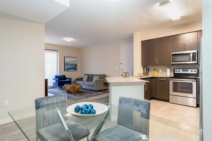 Spacious 3BR | Pool, Gym, Near Beach & Speedway - Image 1