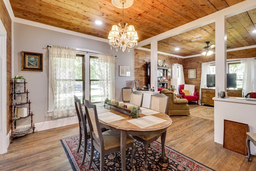 1925 Craftsman Bungalow - 1 Mi to Dtwn Waxahachie! - Image 1