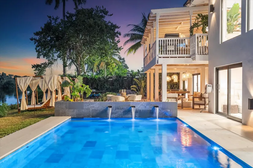 Luxe Miami Lakefront Mansion - 9BR w Pool & Garden - Image 1