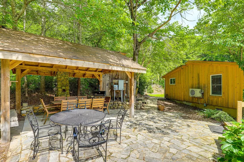 Serene Cabin w/ Pond & Creek on South Saluda River - Image 1