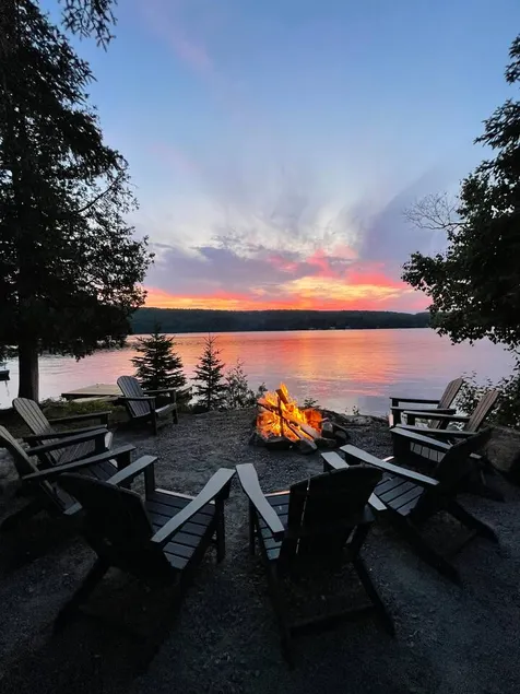 LakeKabin: 5BR, EpicGameRoom, HotTub, Sauna, Kayak - Image 1