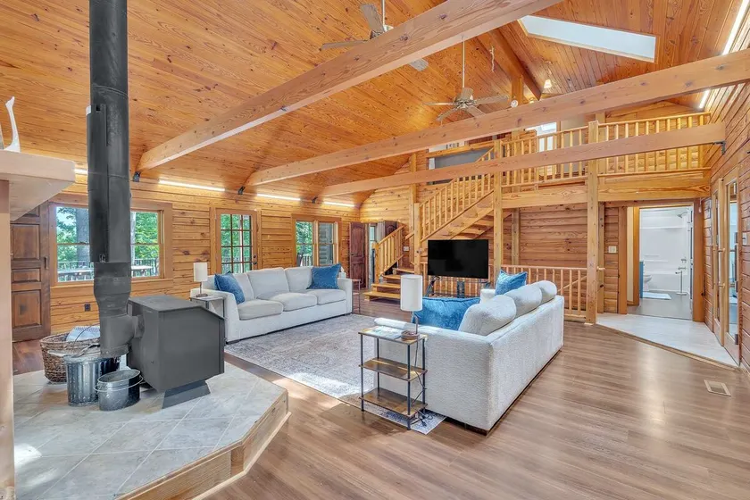 Gorgeous Lakefront Escape - New Renovations - Image 1