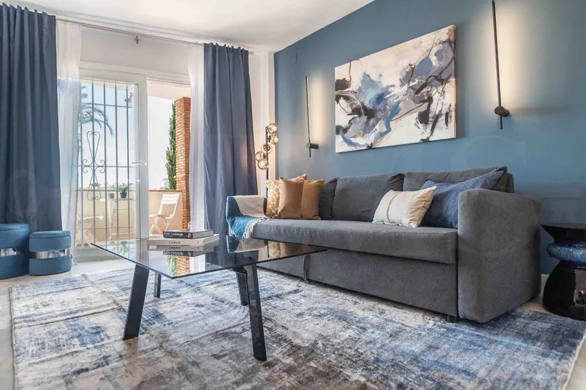 Peaceful gem with balcony and pool | REMS - Image 1