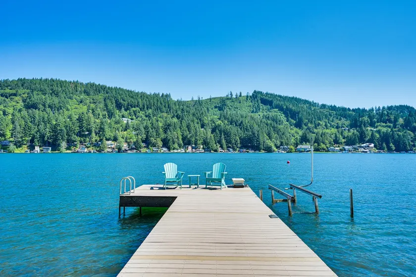 Fire Pit & Views: Modern Summit Lake Escape! - Image 1