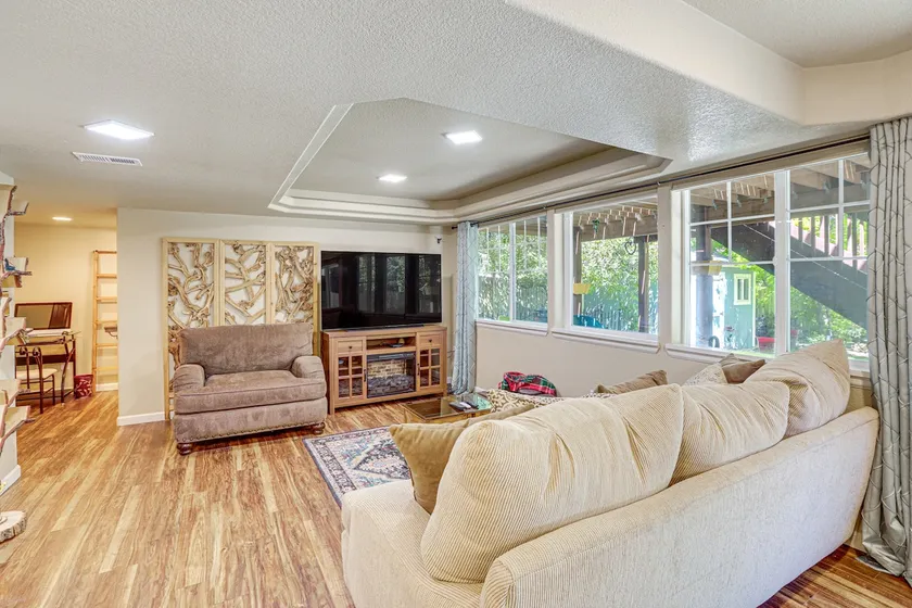6 Mi to Aurora Reservoir: Apt w/ Patio! - Image 1
