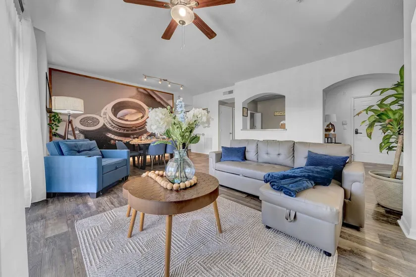 Vibrant 2BR2BA w King Bed Pool, Gym #11 - Image 1