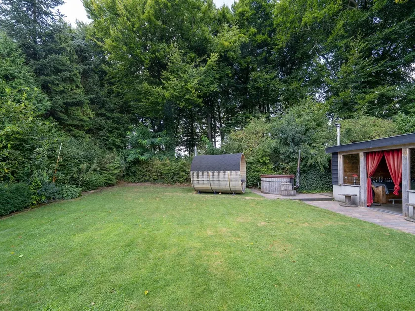 Dog-friendly accommodation with spa - Image 1