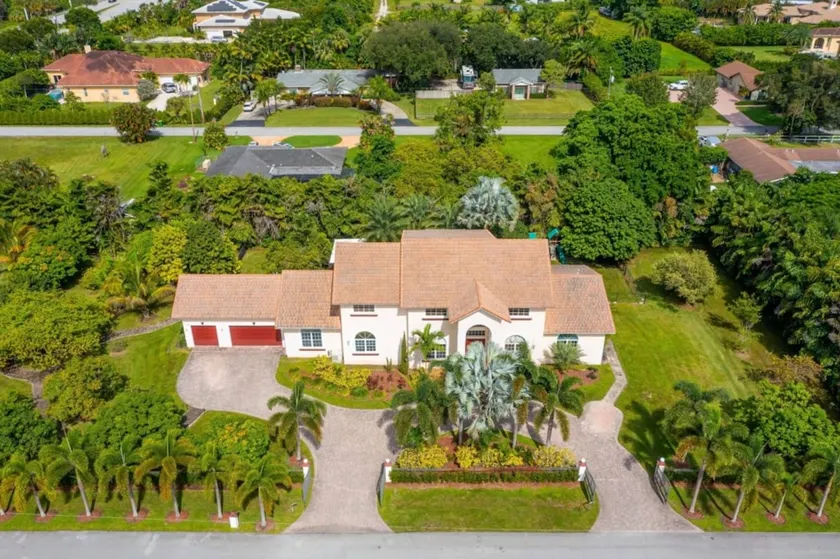 2-Acre Private Resort w/ Pool & Tennis - Image 1