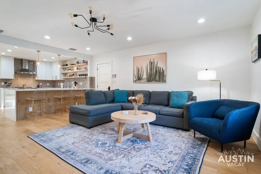Westgate MidMod w Pet-Friendly Yard, Grill & EV! - Image 1