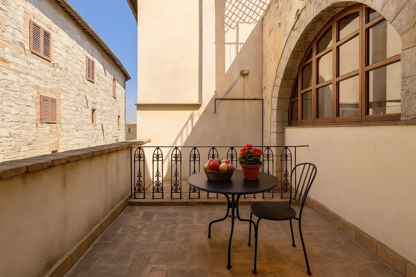 Mensano Old Town Apartment - Image 1