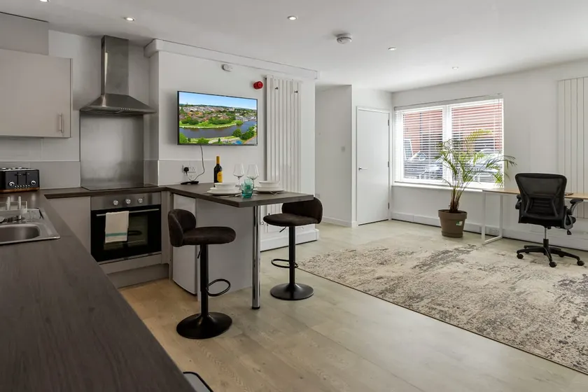 City Heights Studio - Short Stays UK - Image 1