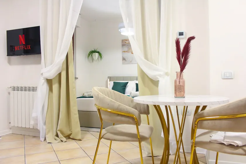 Suite Peretola Airport + Park - Image 1