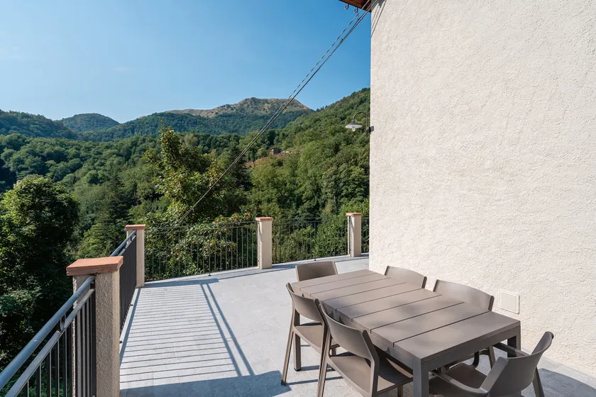 Charming Tuscan Stone House - Image 1