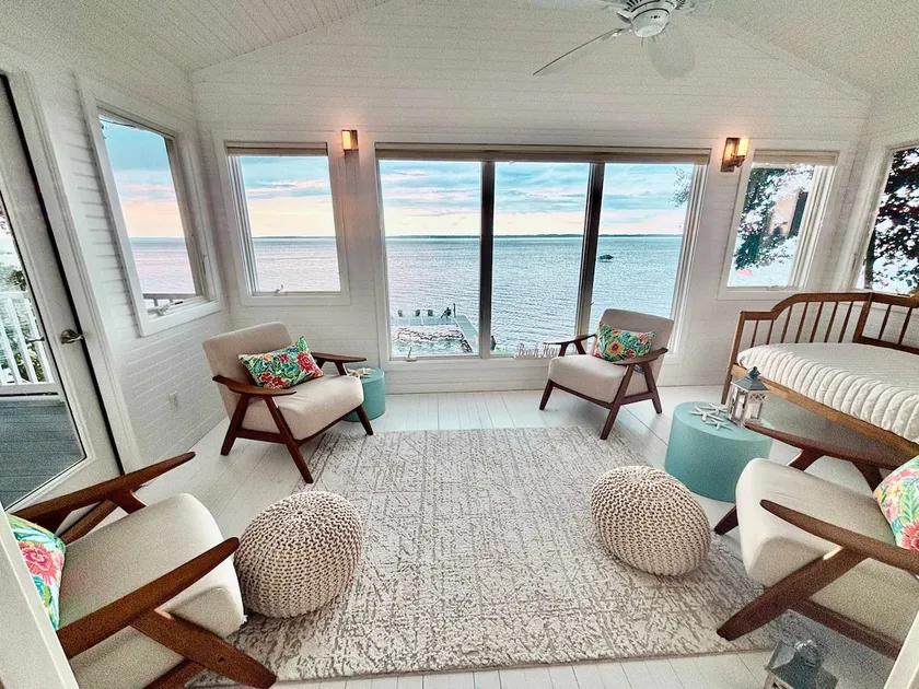 Spectacular Suttons Bay Stay - Game Room Kayaks Pizza Oven & More - Image 1