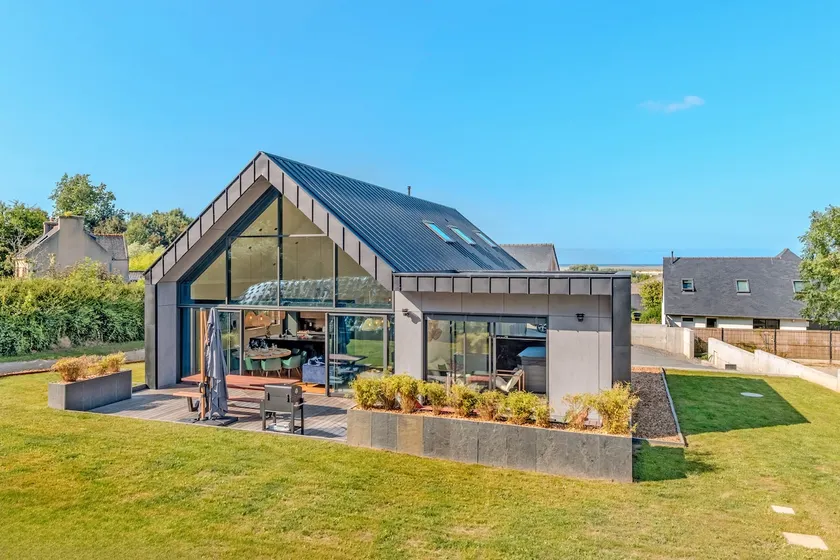 Family home close to the sea - spa - Image 1