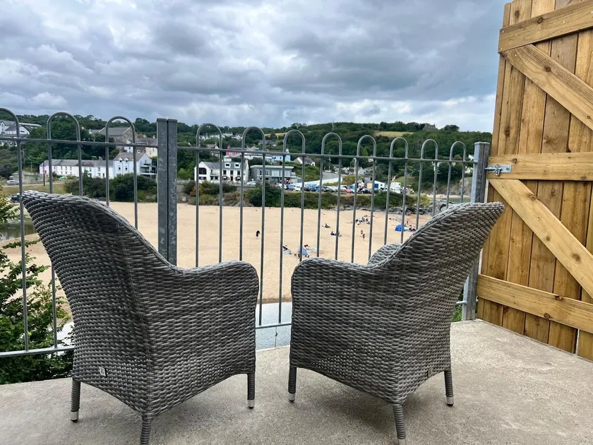 Cwtch Glanmordy by Aberporth Beach Holidays - Image 1