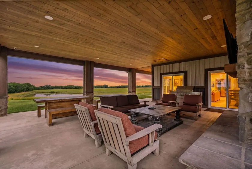 Rantoul Wilderness Ranch On 440 Acres With Hot Tub - Image 1