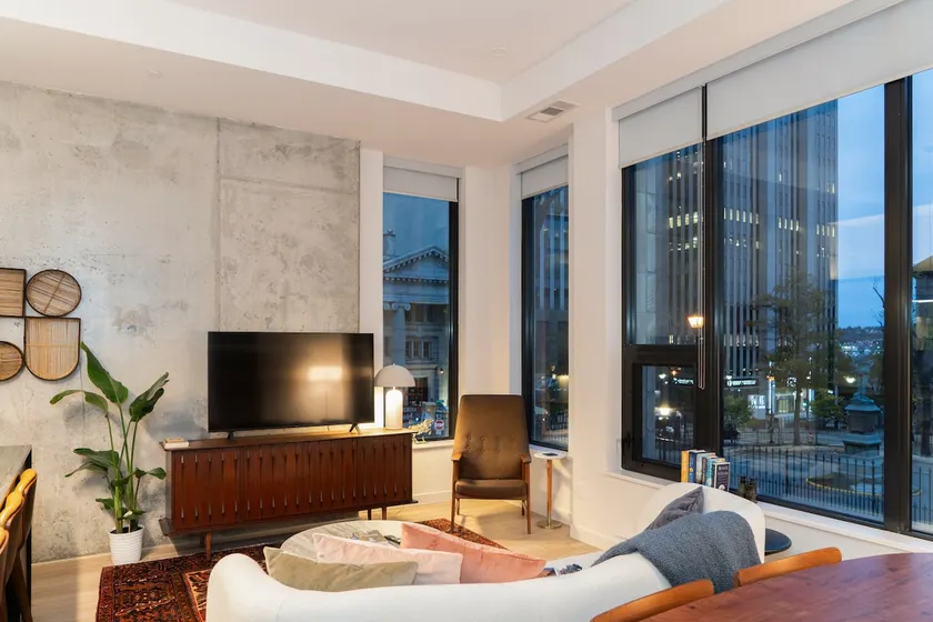 *NEW Designer Mid-Century Modern 2B/2B - Image 1