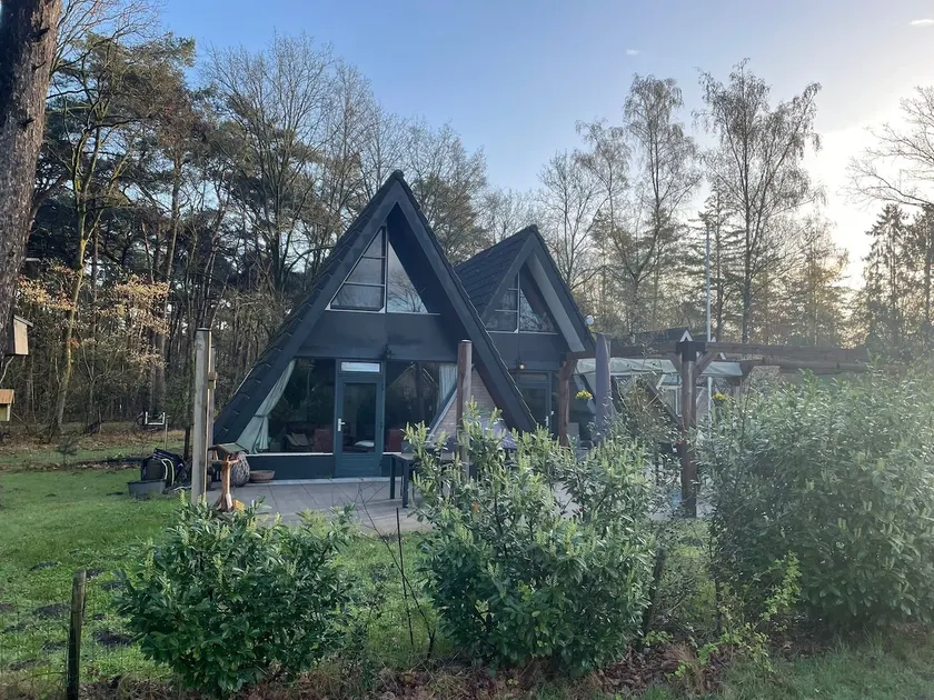 Bungalow in Limburg near Nature Reserves - Image 1