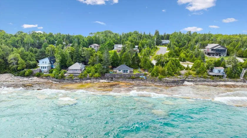 Seafari Stone Cottage - Georgian Bay - Image 1