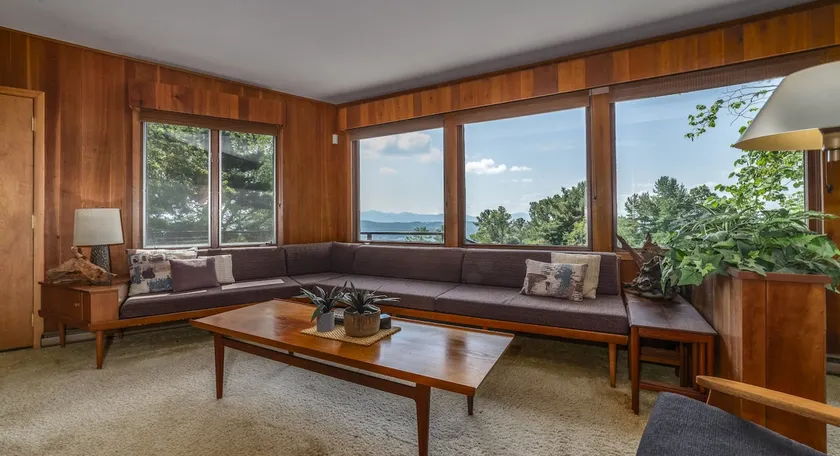 Mid-Century Retreat w/ mtn views, near WLU, VMI - Image 1