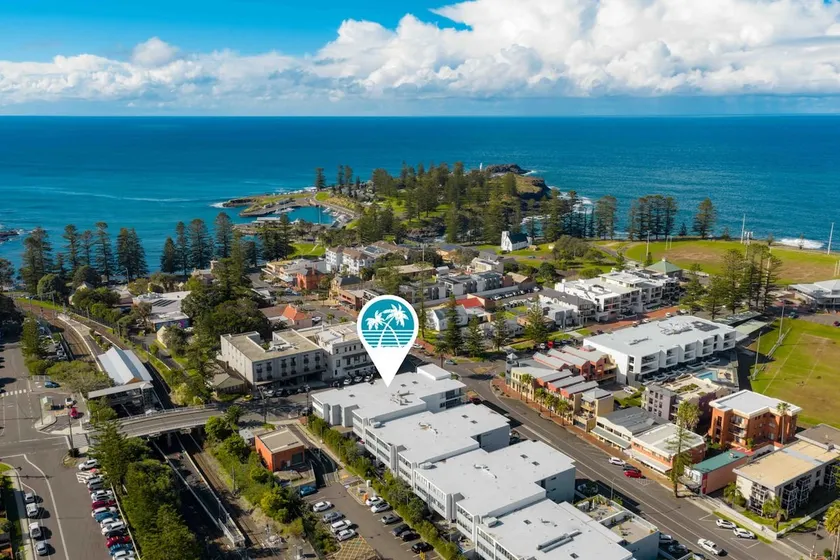 150m to Surf Beach – Book 3 nights, pay for 2! - Image 1