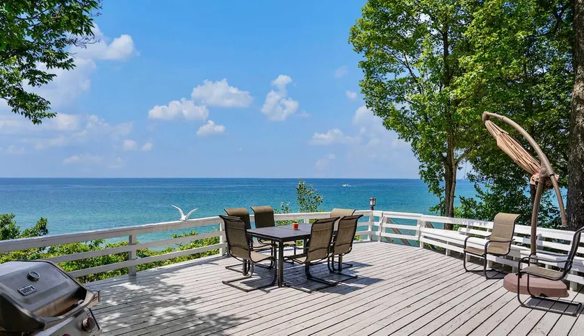 Private Beachfront Getaway on Lake Michigan - Image 1