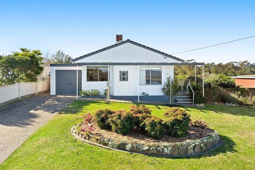 Nestle In Narooma - 10 Hillcrest Ave North Narooma - Image 1