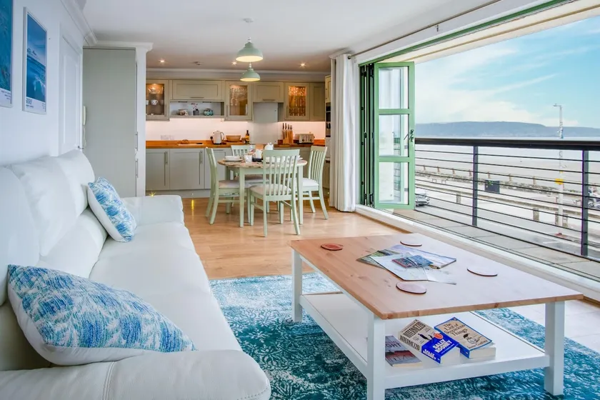 3 St Brides Bay View - 3 Bedroom - Broad Haven - Image 1