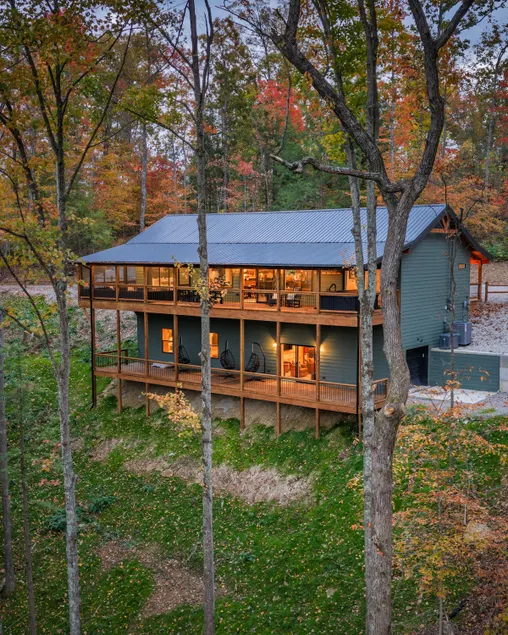 New 4-King Cabin w/ Hot Tub, Fire Pit & Cave View - Image 1