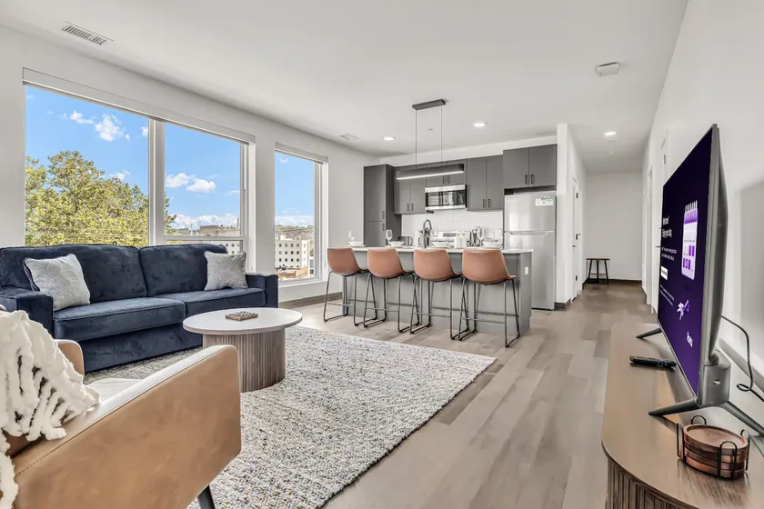 Modern & Elegant 2BR | Cleveland Clinic - Image 1